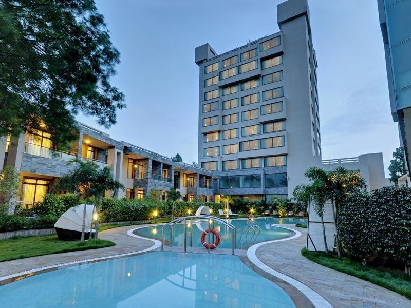 Boulevard 9 Luxury Resort & Spa Some Parts Of Property Under Renovation Nadiād Exterior foto