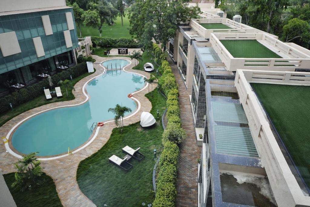 Boulevard 9 Luxury Resort & Spa Some Parts Of Property Under Renovation Nadiād Exterior foto
